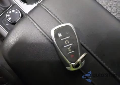 2019 Chevrolet Blazer z USA, uszkodzony, nr VIN 3GNKBGRS0KS700412